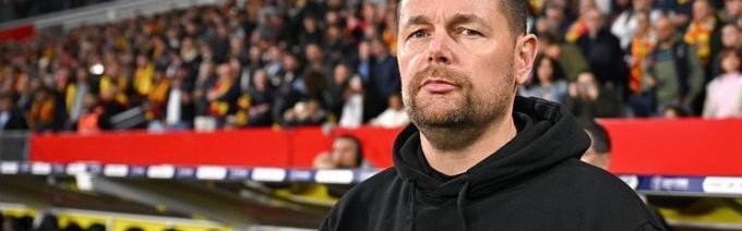 热点更新-记者：朗斯主帅萨热已决定离队，目前正与水晶宫谈判
