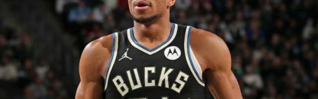 腾讯体育快讯频道-狂砍43分难求一胜！雄鹿跌至倒一 字母心态何时崩？