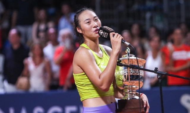 赢职业生涯巡回赛首冠 郑钦文：这才只是刚刚开始