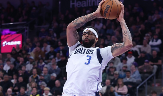 Stein：这次伤病基本排除了浓眉交易可能 侠队暂时也不会讨论续约